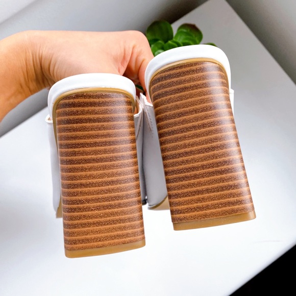 π‘ WHITE FAUX LEATHER STITCHED CHUNKY HEEL MULES! - Picture 9 of 16